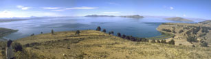 Panoramafoto van het Titicacameer