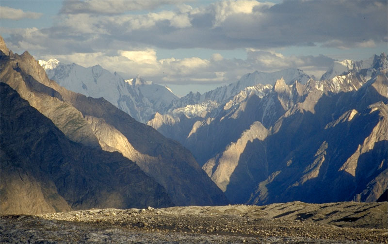 Foto 5 van de tocht over de Biafo- en Hispar gletscher